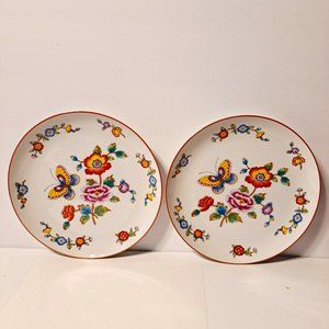 Set of Two Estée Lauder Chinoiserie Porcelain Plates  7 3/4" diameter